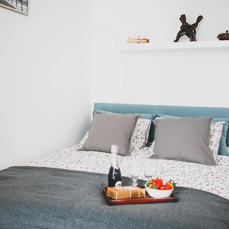 Project Comfort Apartament Potrzebna 55/29 Warszawaアパートメント エクステリア 写真